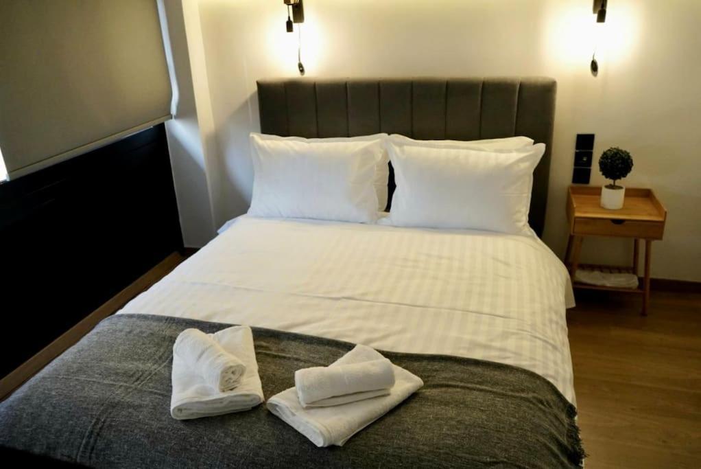 Cosy Loft Apartment Patras Bagian luar foto