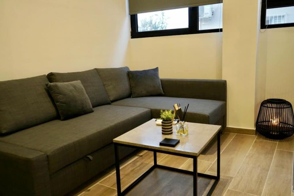 Cosy Loft Apartment Patras Bagian luar foto