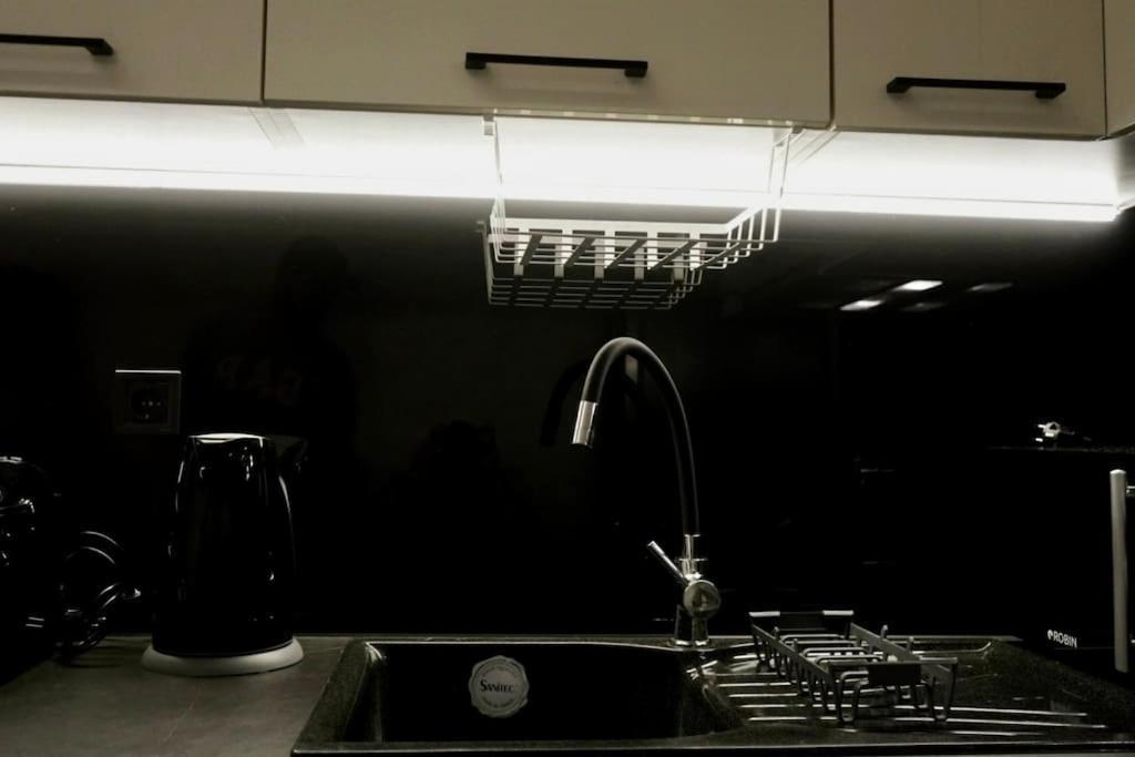 Cosy Loft Apartment Patras Bagian luar foto