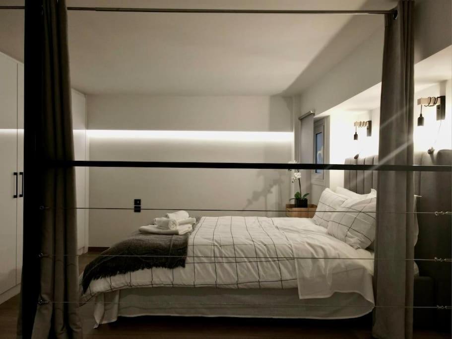 Cosy Loft Apartment Patras Bagian luar foto