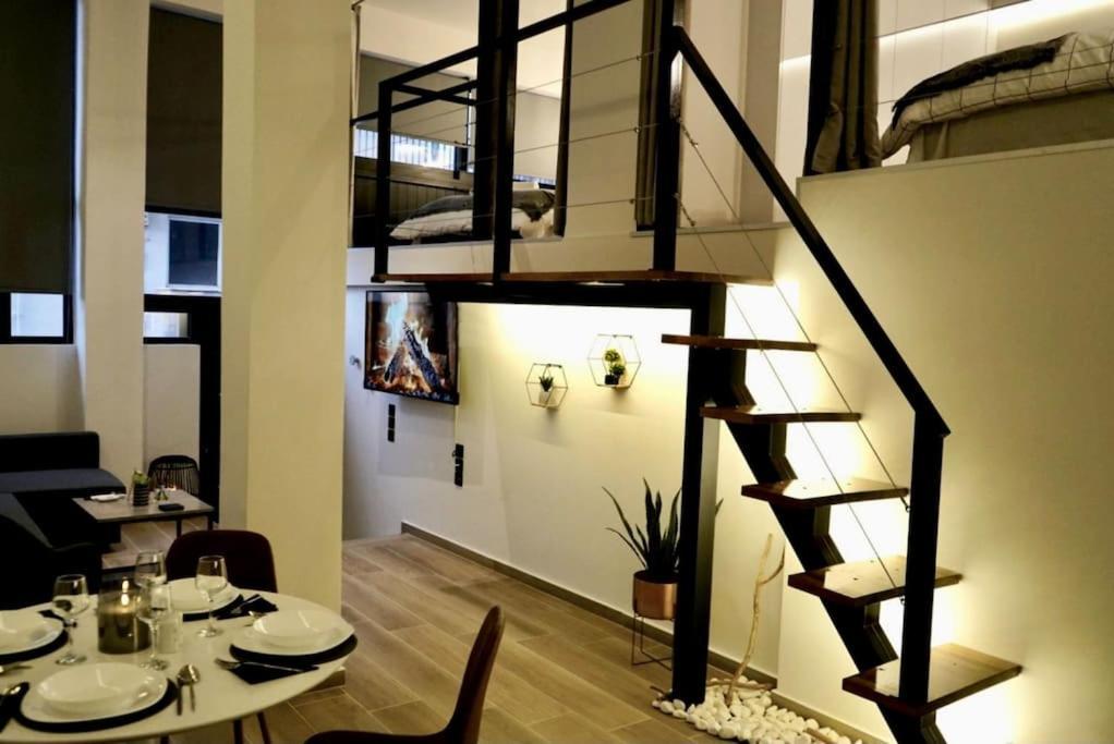 Cosy Loft Apartment Patras Bagian luar foto